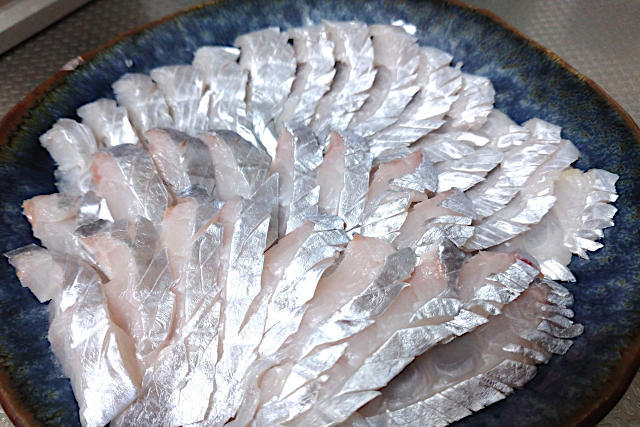 太刀魚の刺身